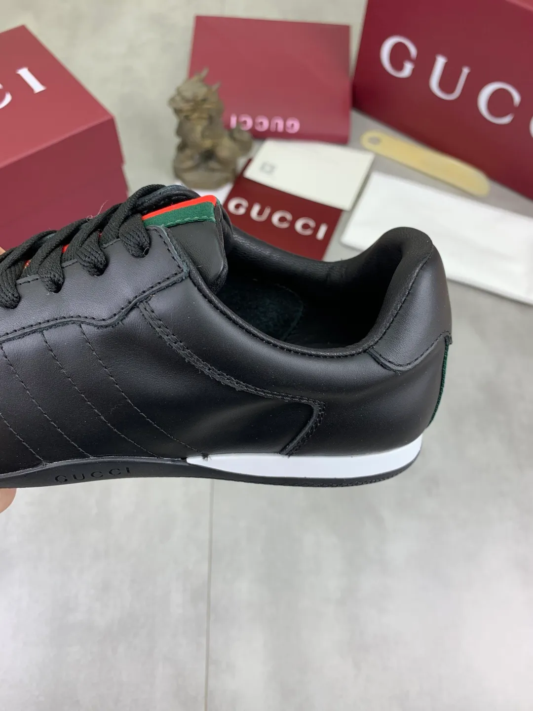 Men's shoes 💰P542 💰[New model] 🆘 The latest model from Gucci's official website 🎁Classic casual and fashionable men's shoes 👟Breaking hot model 💥The style is simple and elegant, exclusive for trendy men. Unique official website's latest brand elements 👑Gucci original decoration, fashionable and generous, the fabric is made of original soft calfskin➕Comfortable soft pigskin lining ✅The official website specifies wear-resistant rubber outsole_full of elasticity, classic model taken in real life🎬Color: 5️⃣colors available😍Number: 35-44